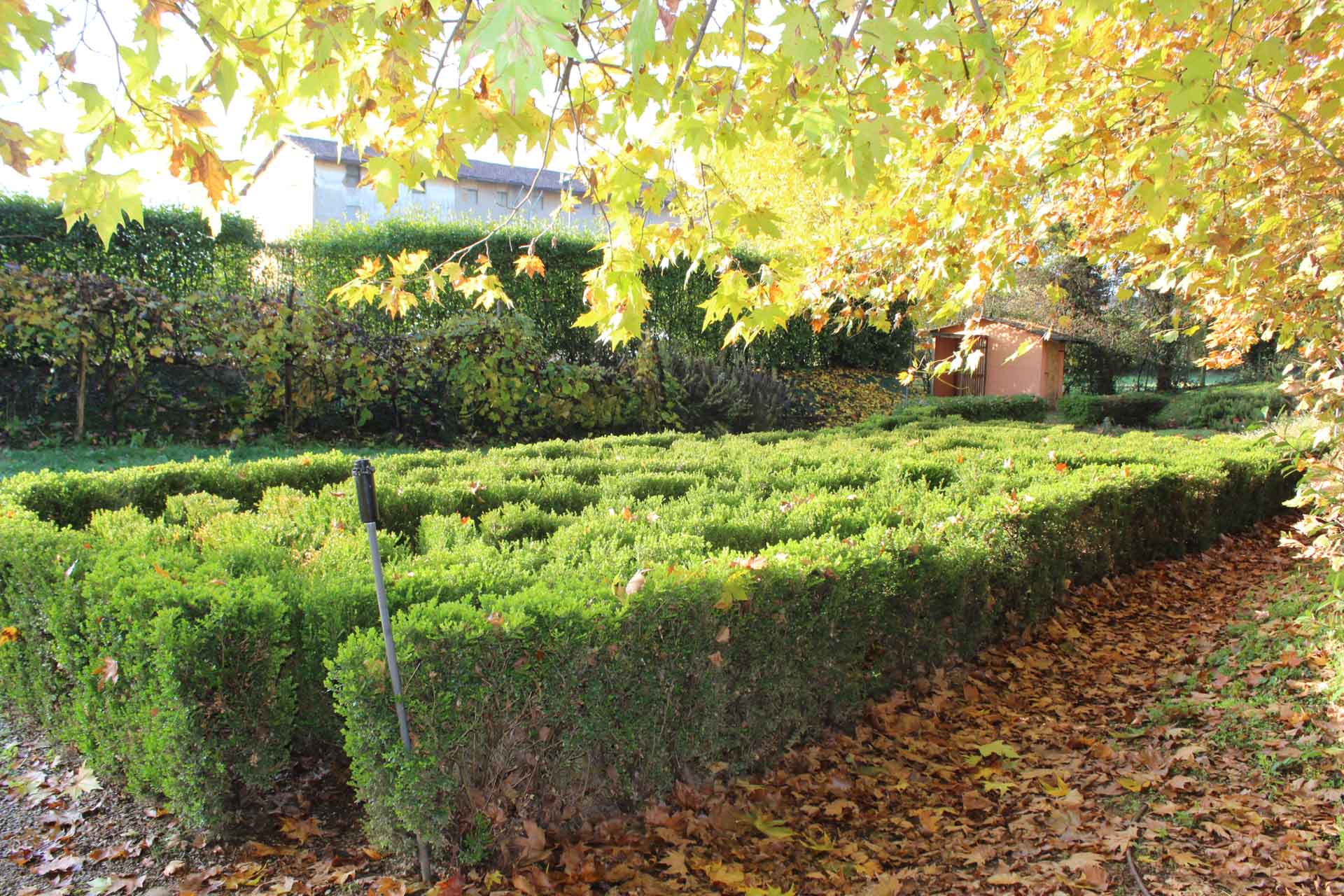 https://www.scuolainfanziachiari.it/wp-content/uploads/2016/10/Immagini-Struttura-e-Giardino-Scuola-Materna-Mazzotti-Bergomi-Chiari-Brescia-10.jpeg