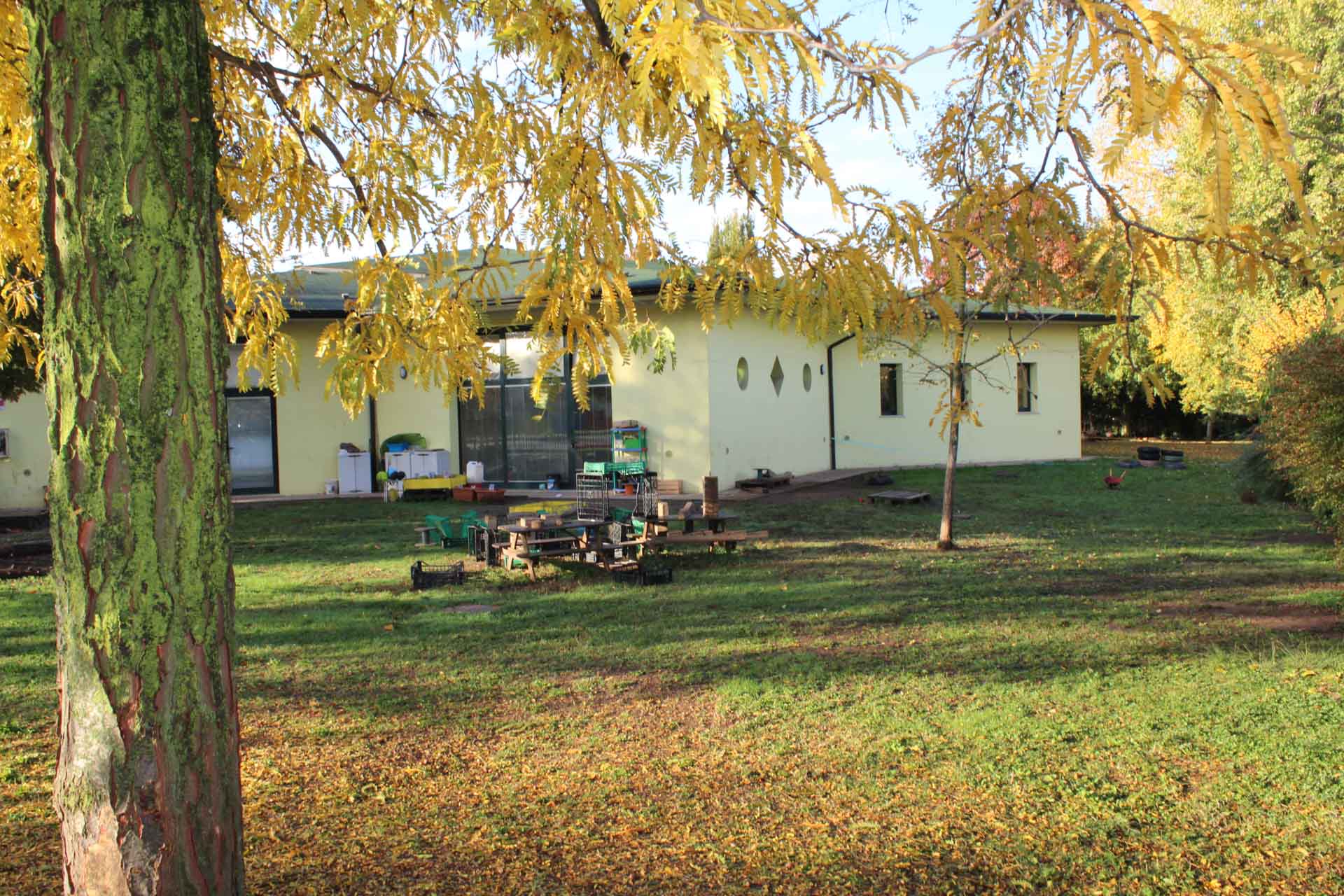 https://www.scuolainfanziachiari.it/wp-content/uploads/2016/10/Immagini-Struttura-e-Giardino-Scuola-Materna-Mazzotti-Bergomi-Chiari-Brescia-3.jpeg