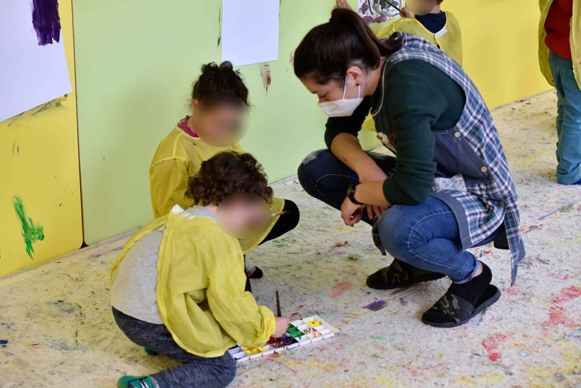 https://www.scuolainfanziachiari.it/wp-content/uploads/2023/06/Motoria-e-Pittura-Scuola-Materna-Mazzotti-Bergomi-Chiari-Brescia-11.jpeg