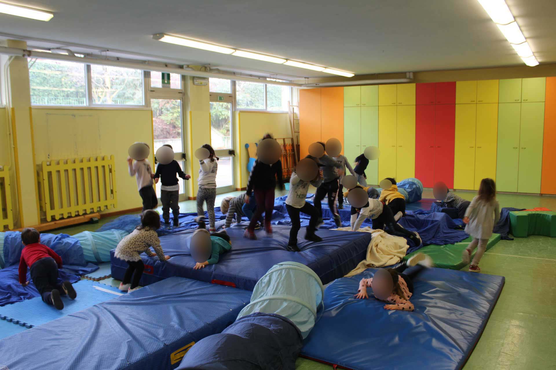 https://www.scuolainfanziachiari.it/wp-content/uploads/2023/06/Motoria-e-Pittura-Scuola-Materna-Mazzotti-Bergomi-Chiari-Brescia-7.jpeg