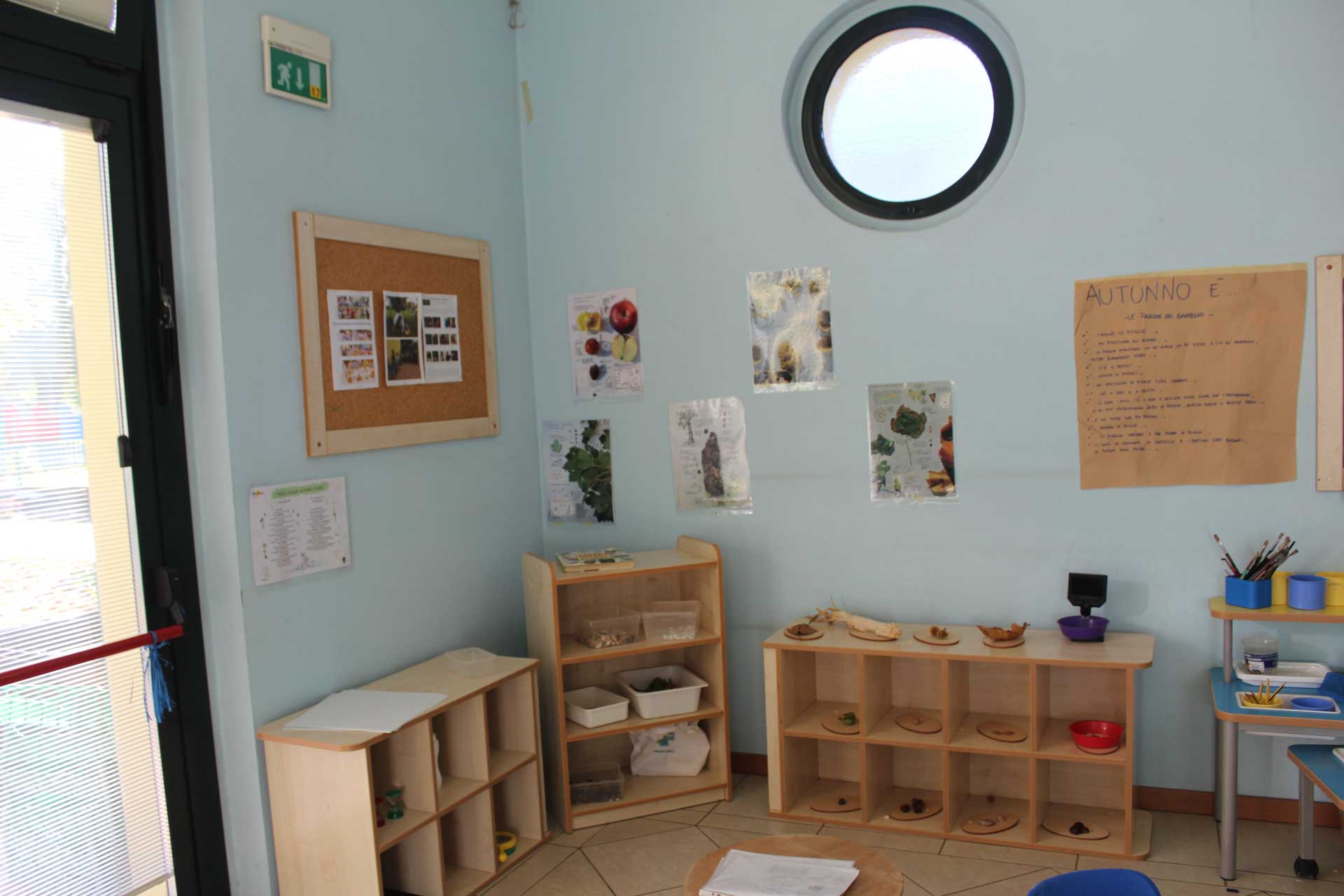 https://www.scuolainfanziachiari.it/wp-content/uploads/2023/06/Spazi-Interni-Scuola-Materna-Mazzotti-Bergomi-Chiari-Brescia-4.jpeg
